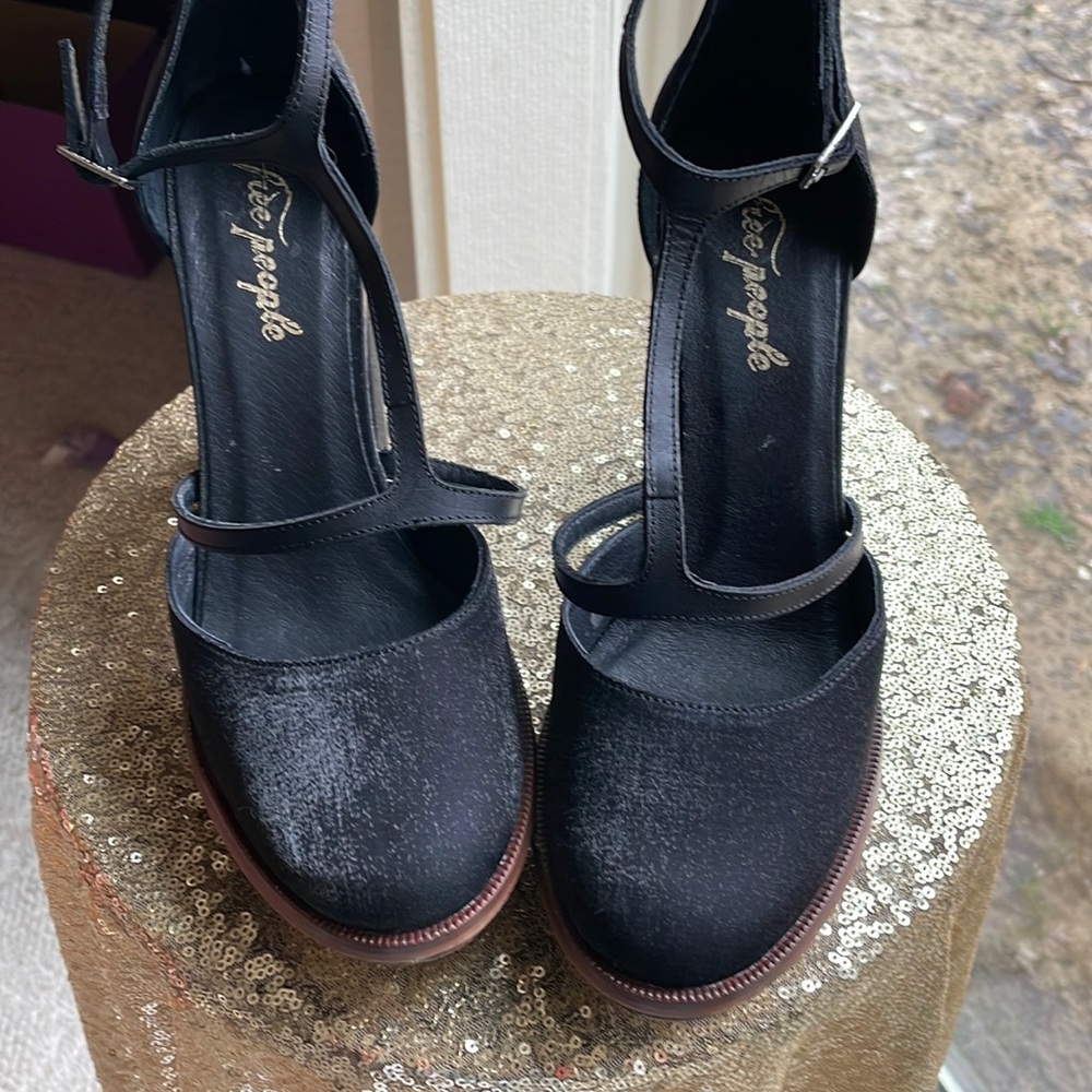 Free people shoes size 10/ 40